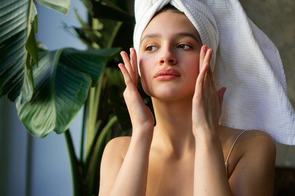 Maximisez votre éclat avec aux petits soins de beauté